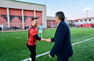 Gemlik’te İşçi Bayramı Heyecanı Yeşil Sahaya Taşındı